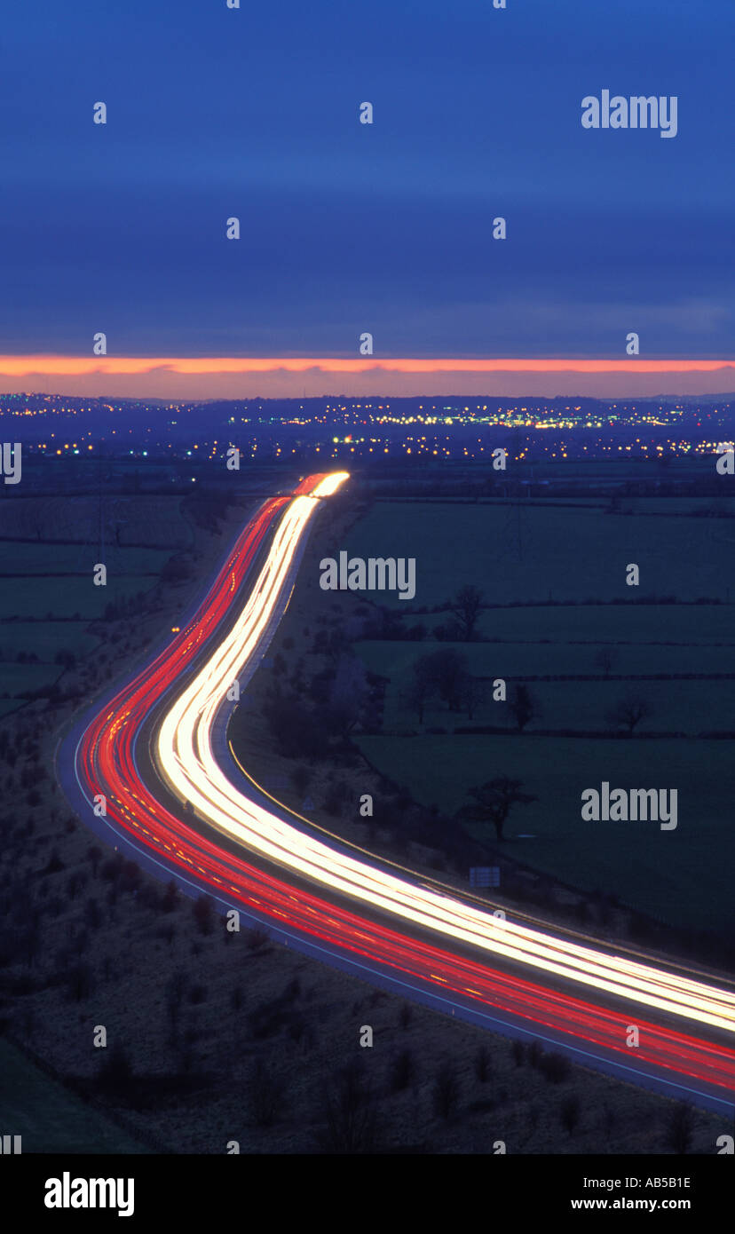 Autoroute à Nuit Gloucestershire England UK Banque D'Images