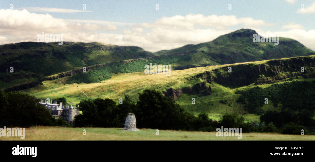 Siège d'Arthur et du palais de Holyrood à Édimbourg Banque D'Images