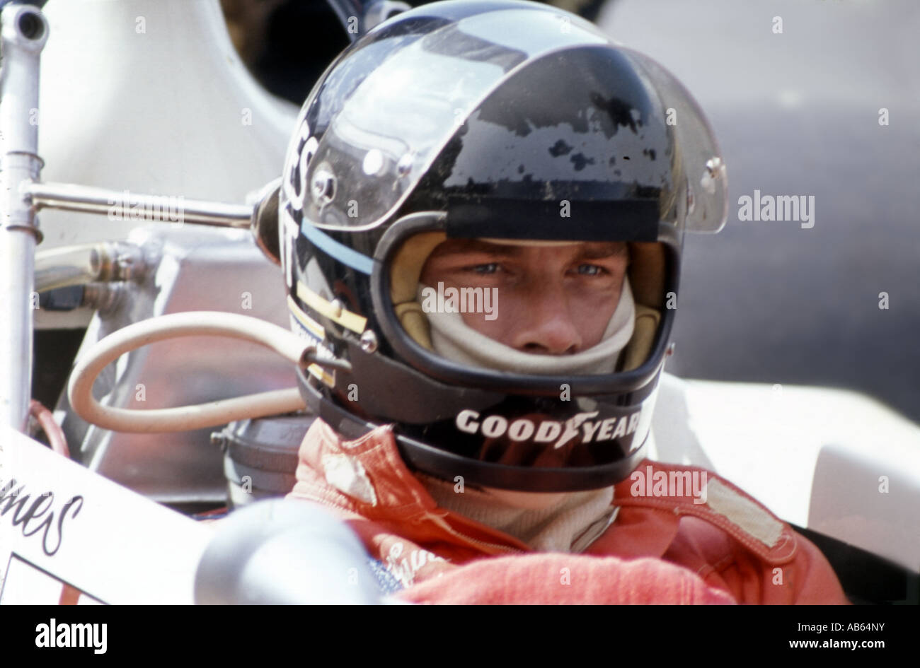 James Hunt au circuit de course de Silverstone, en Angleterre, en 1975 (2) Banque D'Images