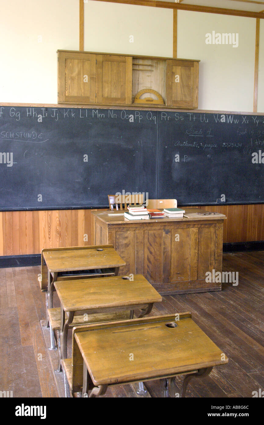 One room school house interior au Mennonite Heritage Village de Steinbach Manitoba Canada Banque D'Images