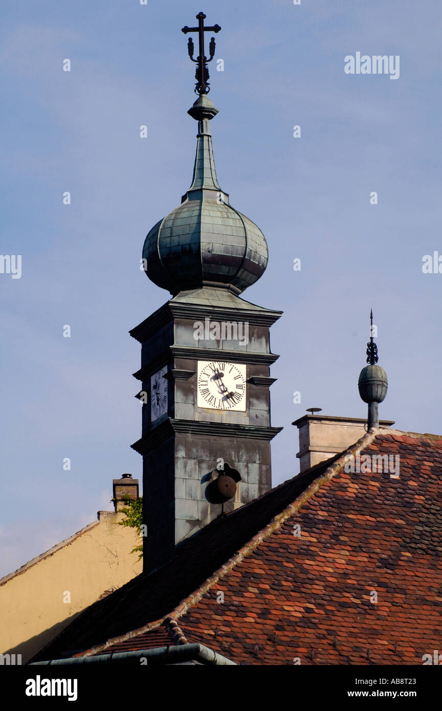 La forme de l'oignon de la tour de l'horloge de l'ancien hôtel de ville de quartier du château de Buda Budapest Hongrie Banque D'Images