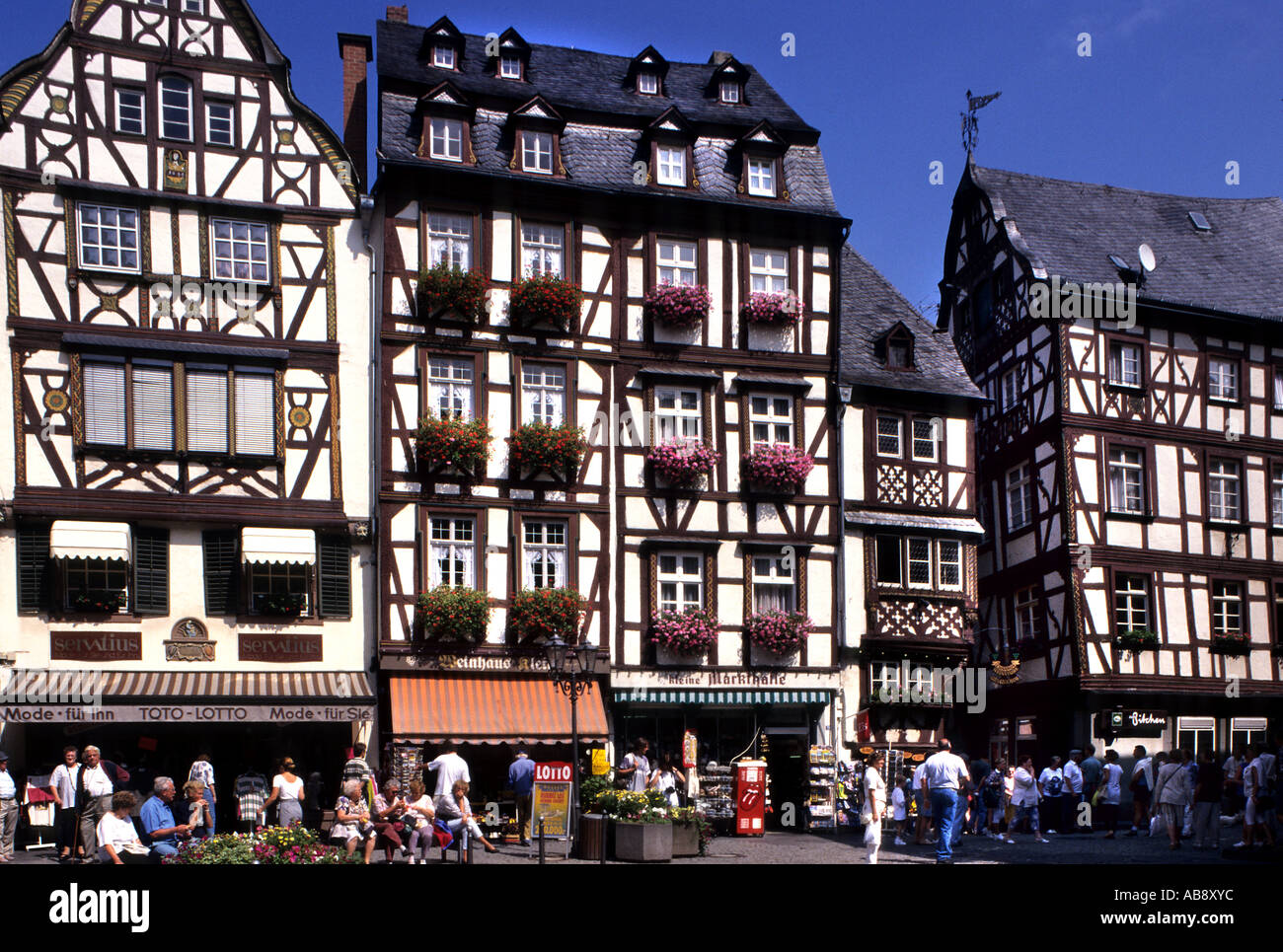 Ville Bernkastel Kues Allemagne Rhénanie Vin Mosel Banque D'Images