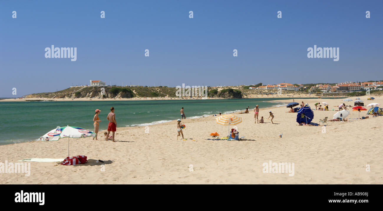 Le Portugal, l'Alentejo, l'une des plages à Vila Nova de Milfontes, Praia das Furnas Banque D'Images
