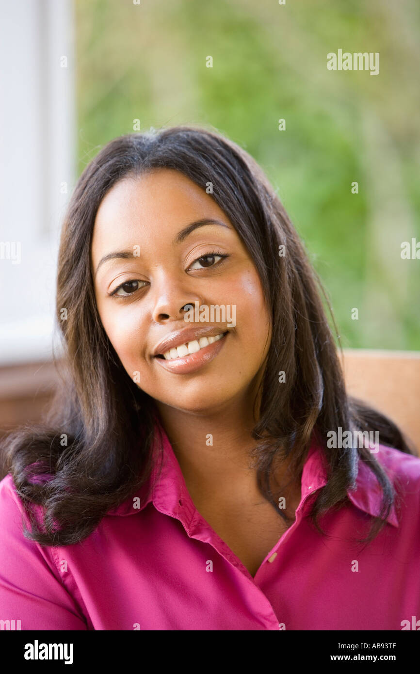 Young woman smiling Banque D'Images