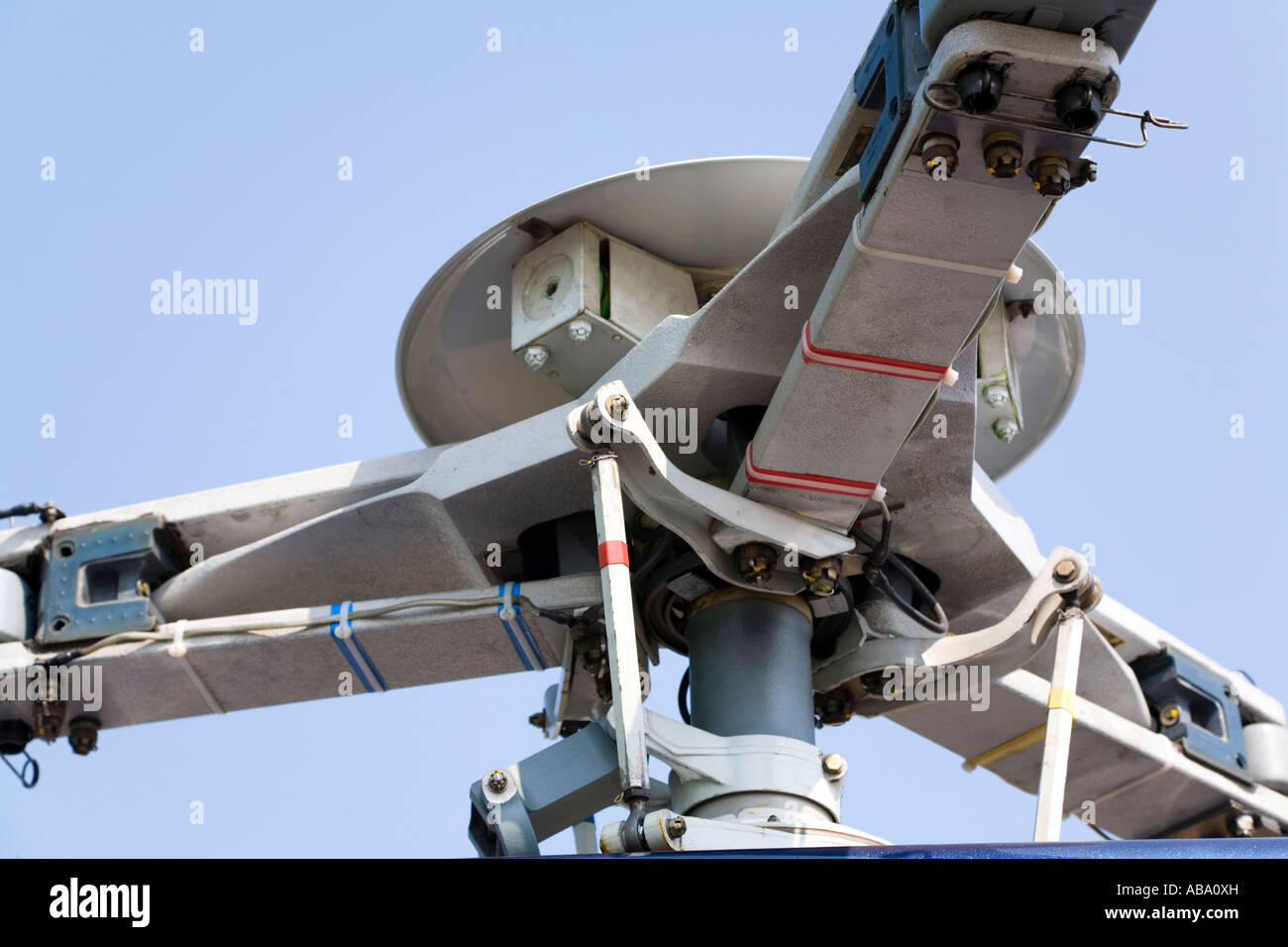L'hélicoptère Jet Ranger, détail du rotor. Pièces de l'aviation. Banque D'Images