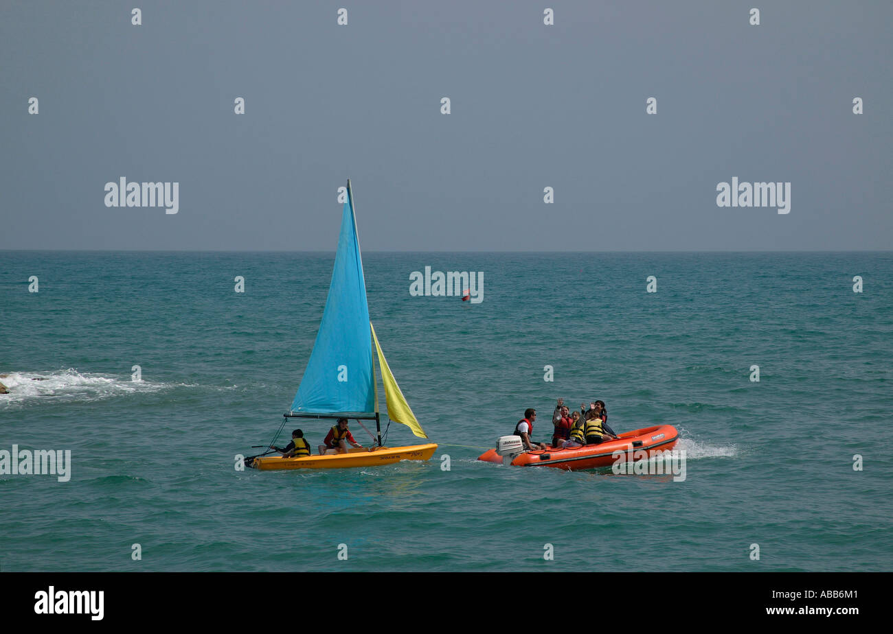 Cours de voile Banque de photographies et d'images à haute résolution -  Alamy