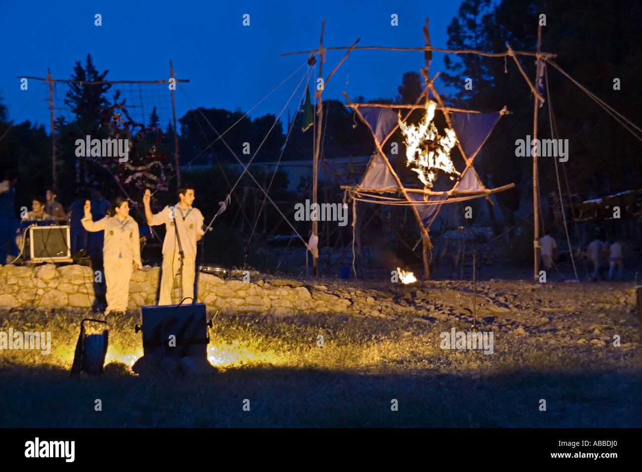 Stock Photo d'une cérémonie du feu israélien Scouts Banque D'Images
