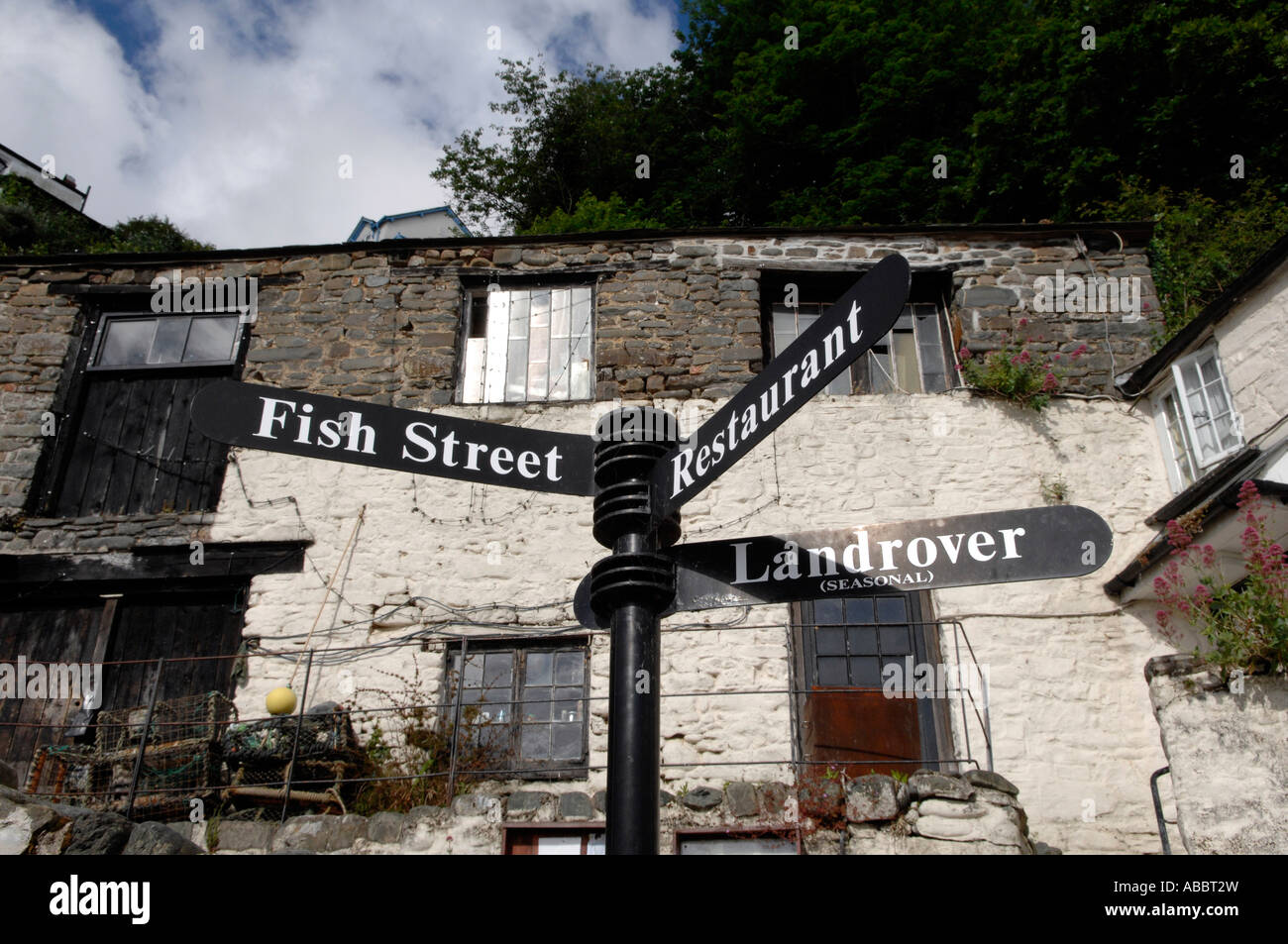 En signe de la rue pittoresque village de pêcheurs de Clovelly sur la côte nord du Devon Banque D'Images