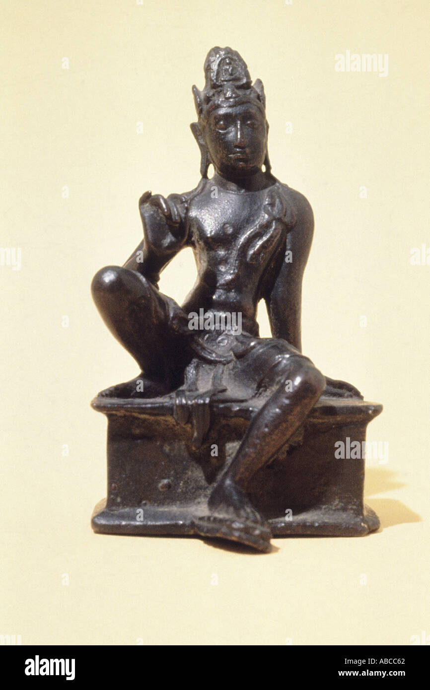 Bodhisattva Avalokitesvara Vitarka mudra cette figure de bronze coulé est un souvenir d'Ellora en date du 700 D'UN Banque D'Images