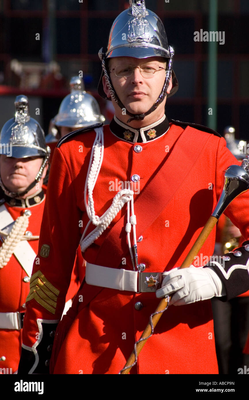 St Patricks day 2003 à Birmingham guards joueurs Banque D'Images