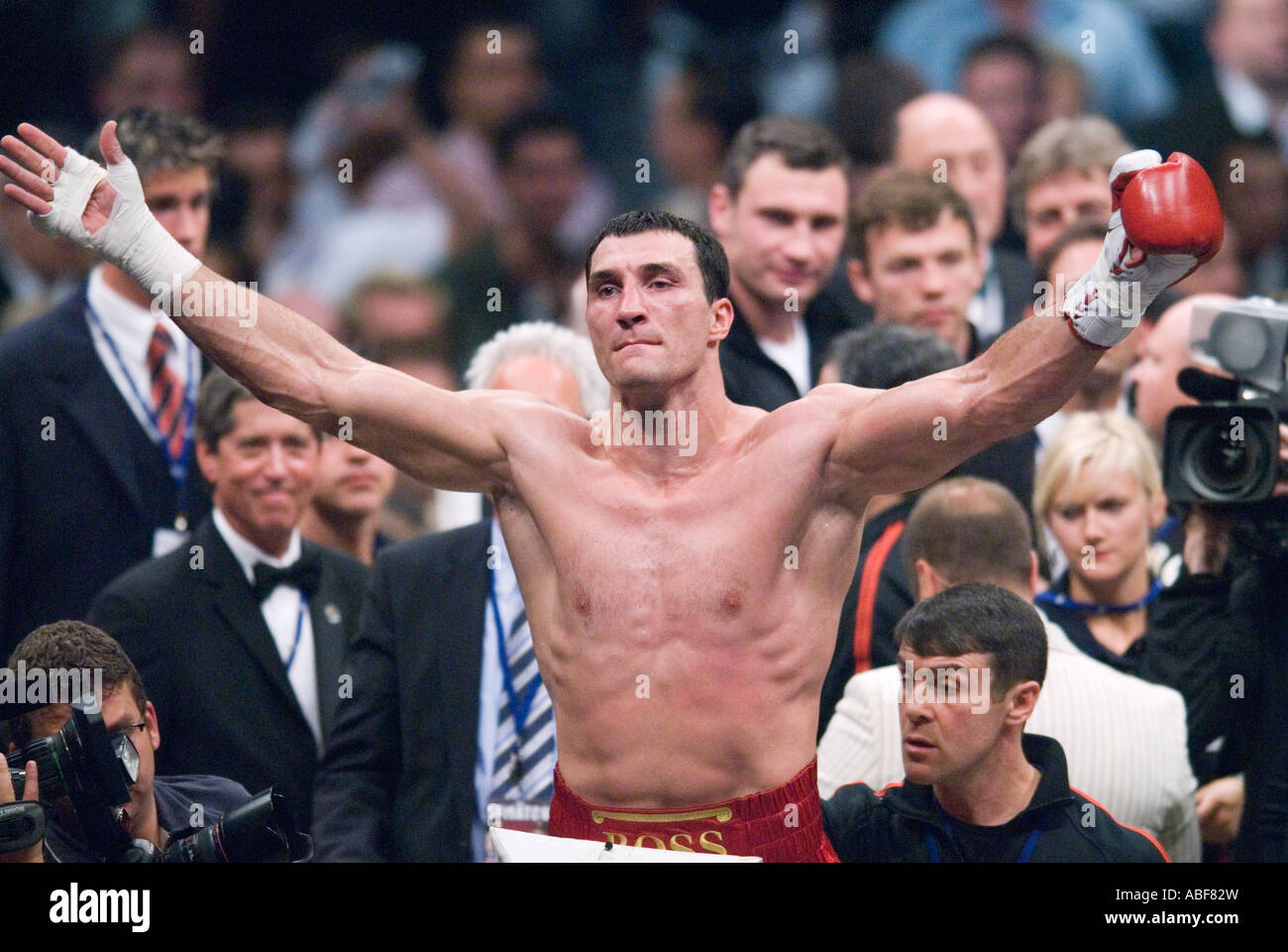 Poids Lourds IBF IBO gagnant du Championnat du Monde de Wladimir Klitschko UKR au KoelnArena à Cologne Allemagne Banque D'Images