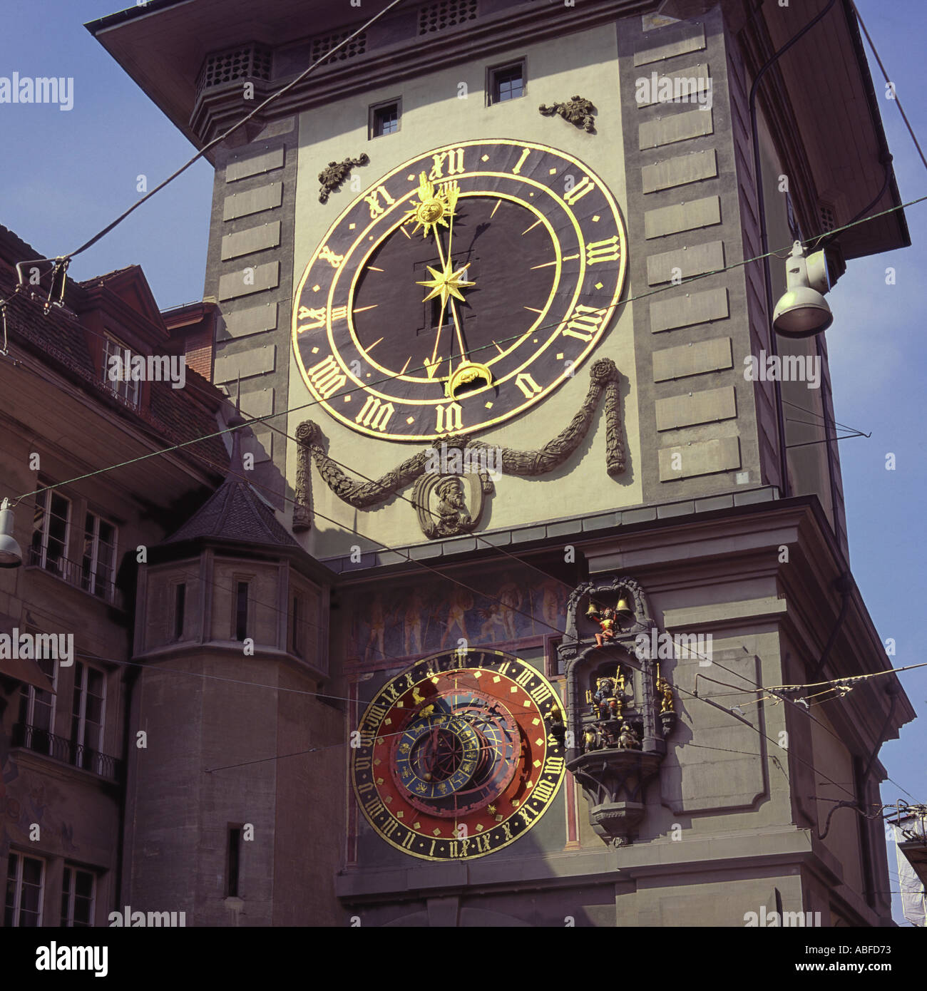 Le célèbre big Zytgloggenturm Krangasse dans tour, décorée de la rue de l'horloge astronomique de la ville de Berne, Suisse Banque D'Images