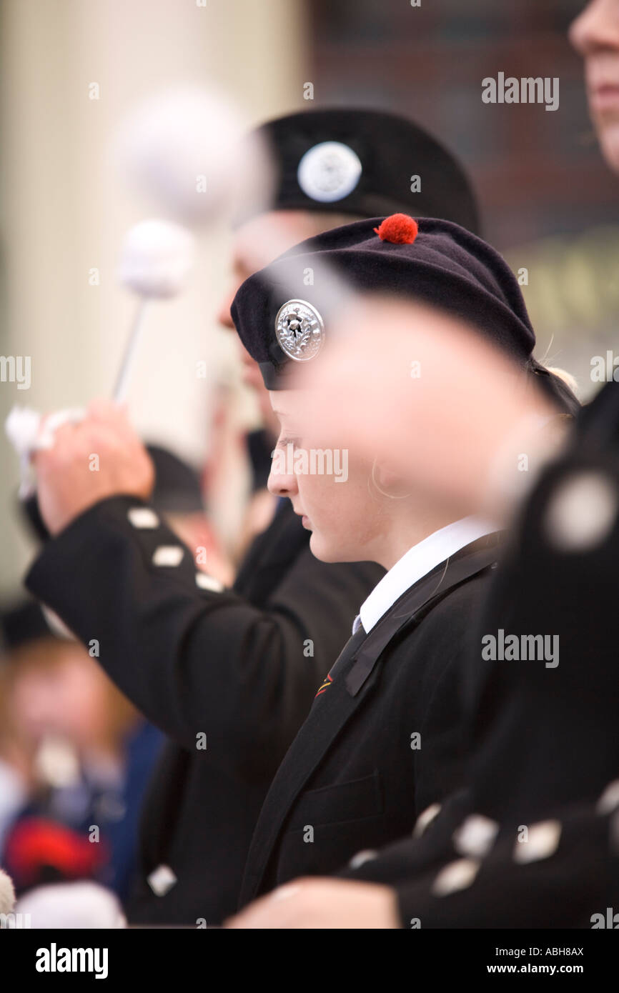 La musique traditionnelle écossaise concurrence pipe band drummers drumming à Annan Circonscription de Marches Dumfriesshire Scotland UK Banque D'Images
