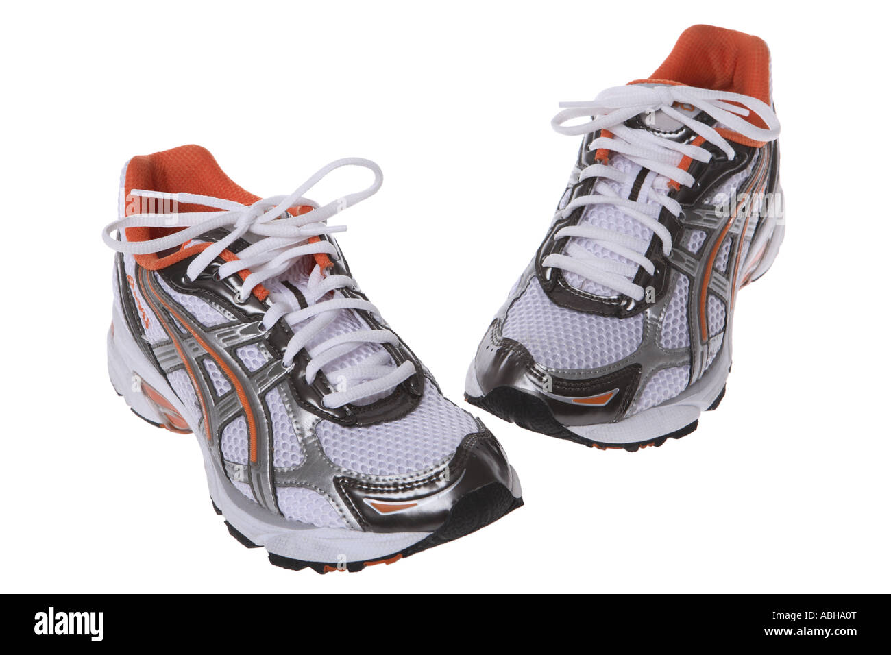 Des chaussures de course découper sur fond blanc Banque D'Images