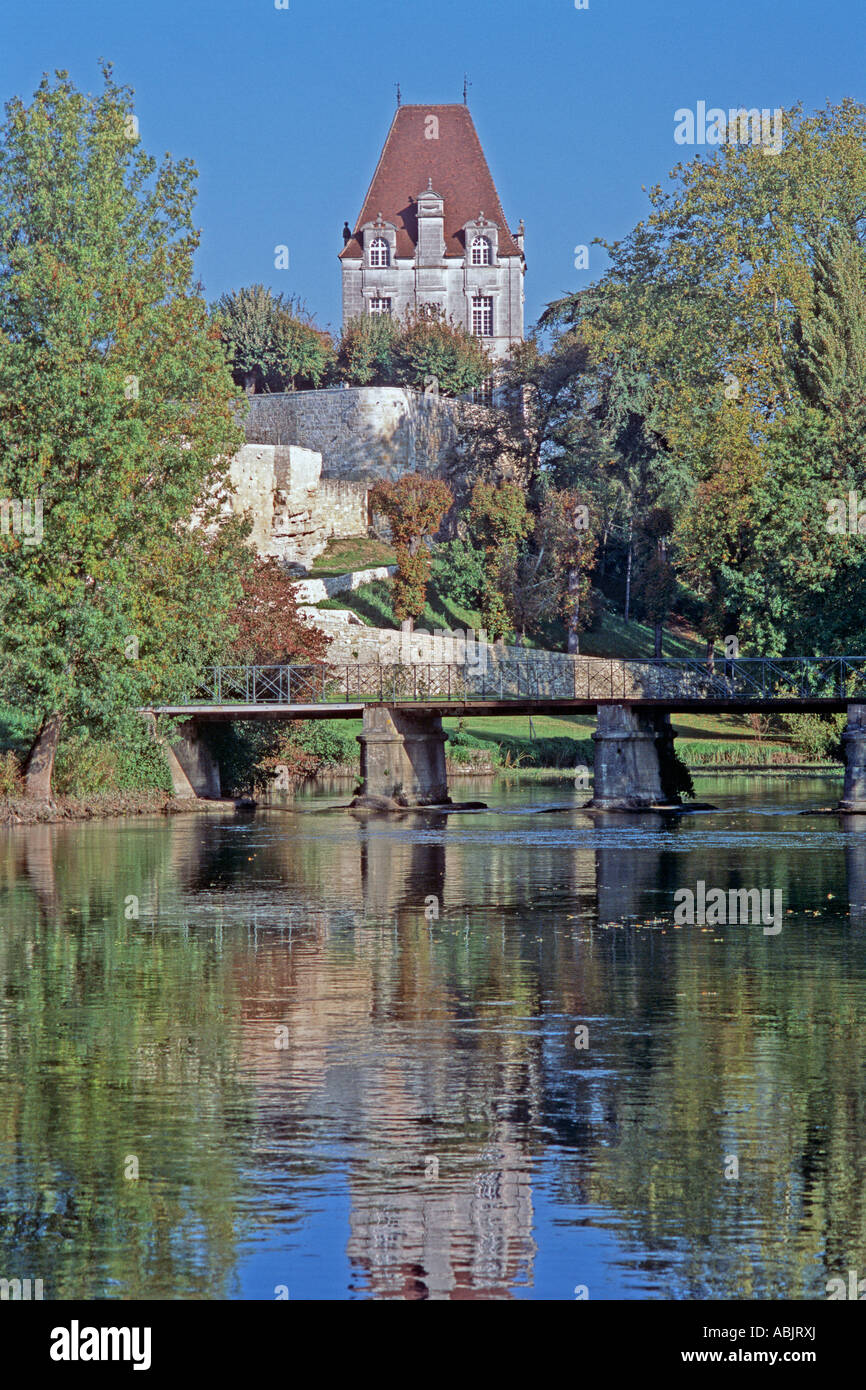 Chateau de Bourg Charente Charente 16 France Photo Stock Alamy