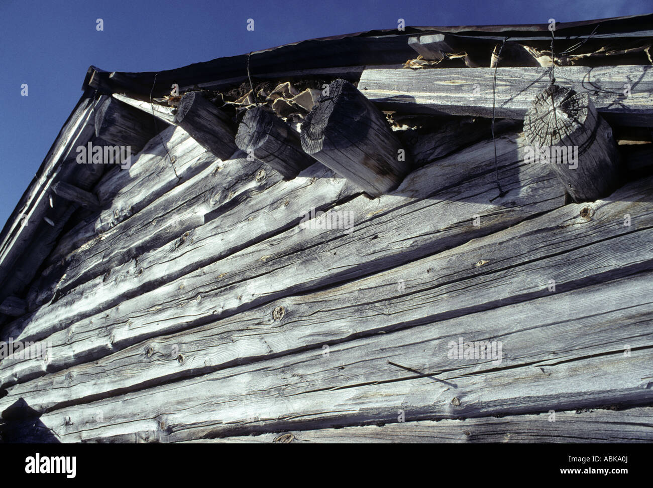 Mur en bois et toit de cabane près de Ustaoset Norvège Banque D'Images