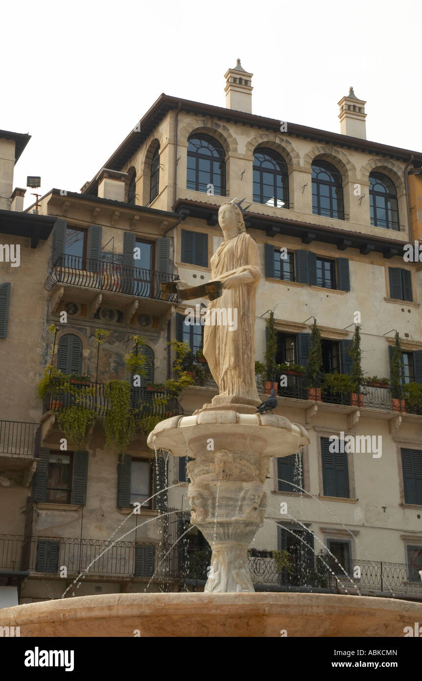 Piazza delle Erbe, Vérone Banque D'Images