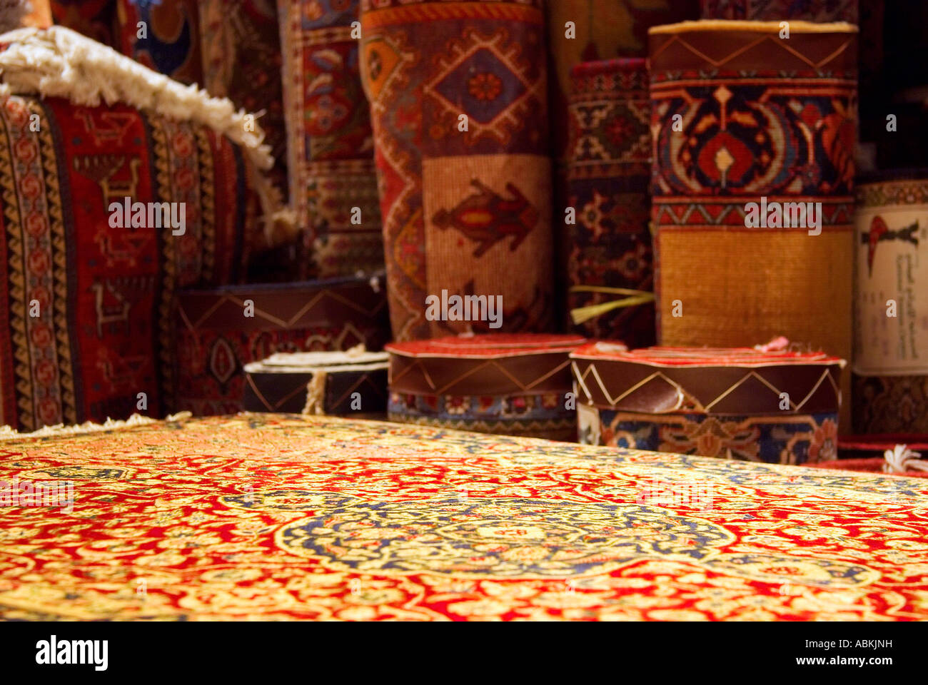 Mille et une boutique de Tapis Tapis persan avant-plan détaillé de Dubaï  Photo Stock - Alamy