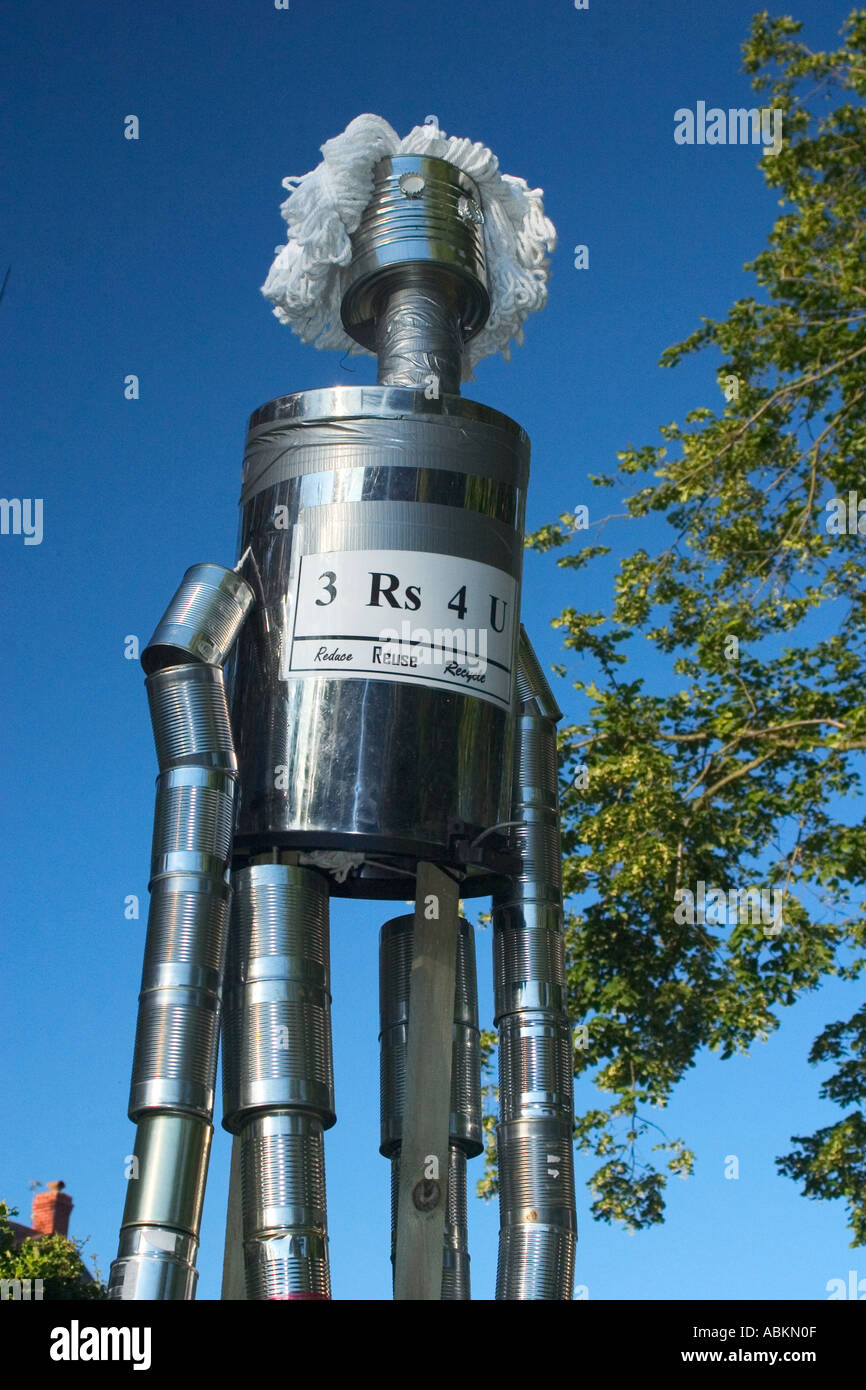 Thornton Hough festival d'épouvantails Wirral UK Juin 2005 Banque D'Images