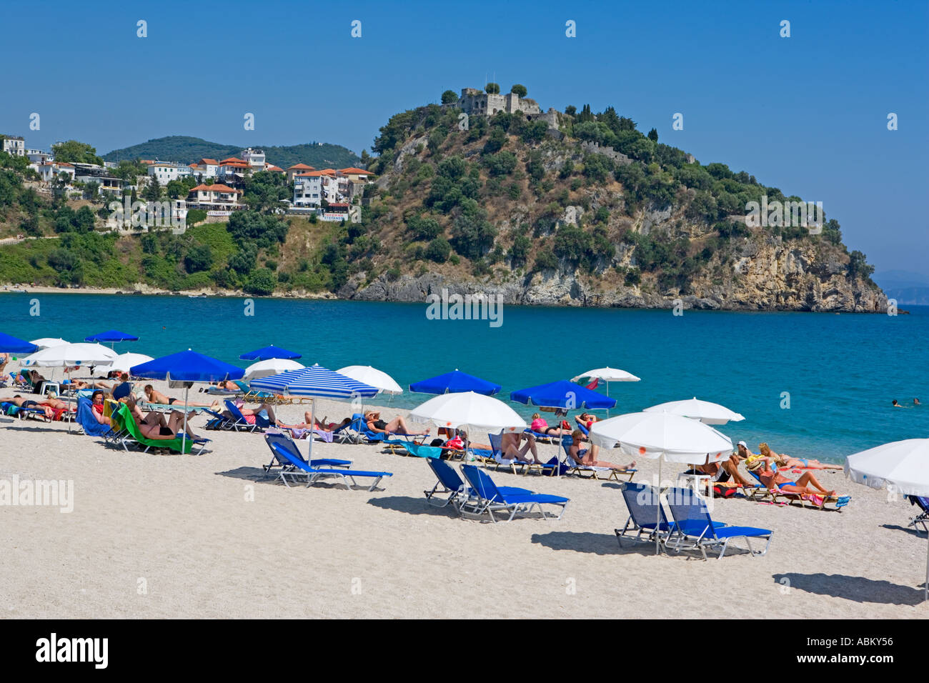 La plage de VALTOS ET KASTRO CHÂTEAU À PARGA GREECE Banque D'Images