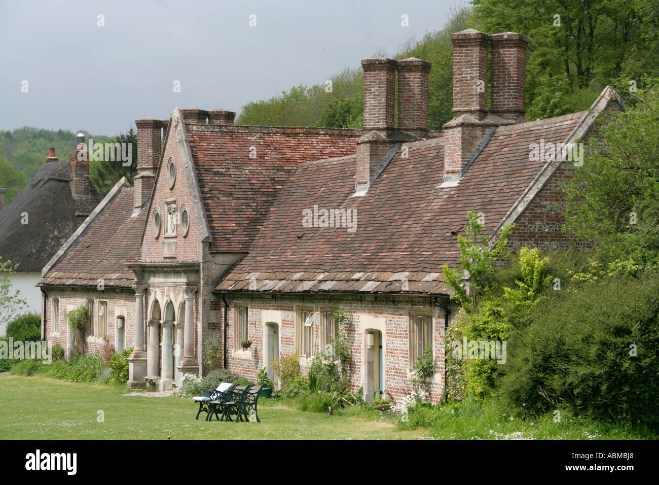 Milton Abbas dorset england uk go maisons d'aumône Banque D'Images