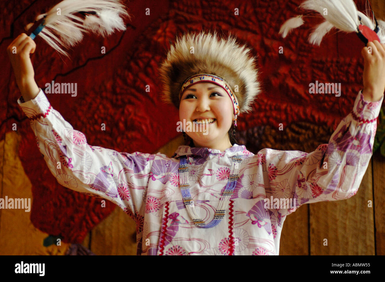 L'Alaska, Anchorage, Alaska, danseur Yupik Heritage Centre Banque D'Images