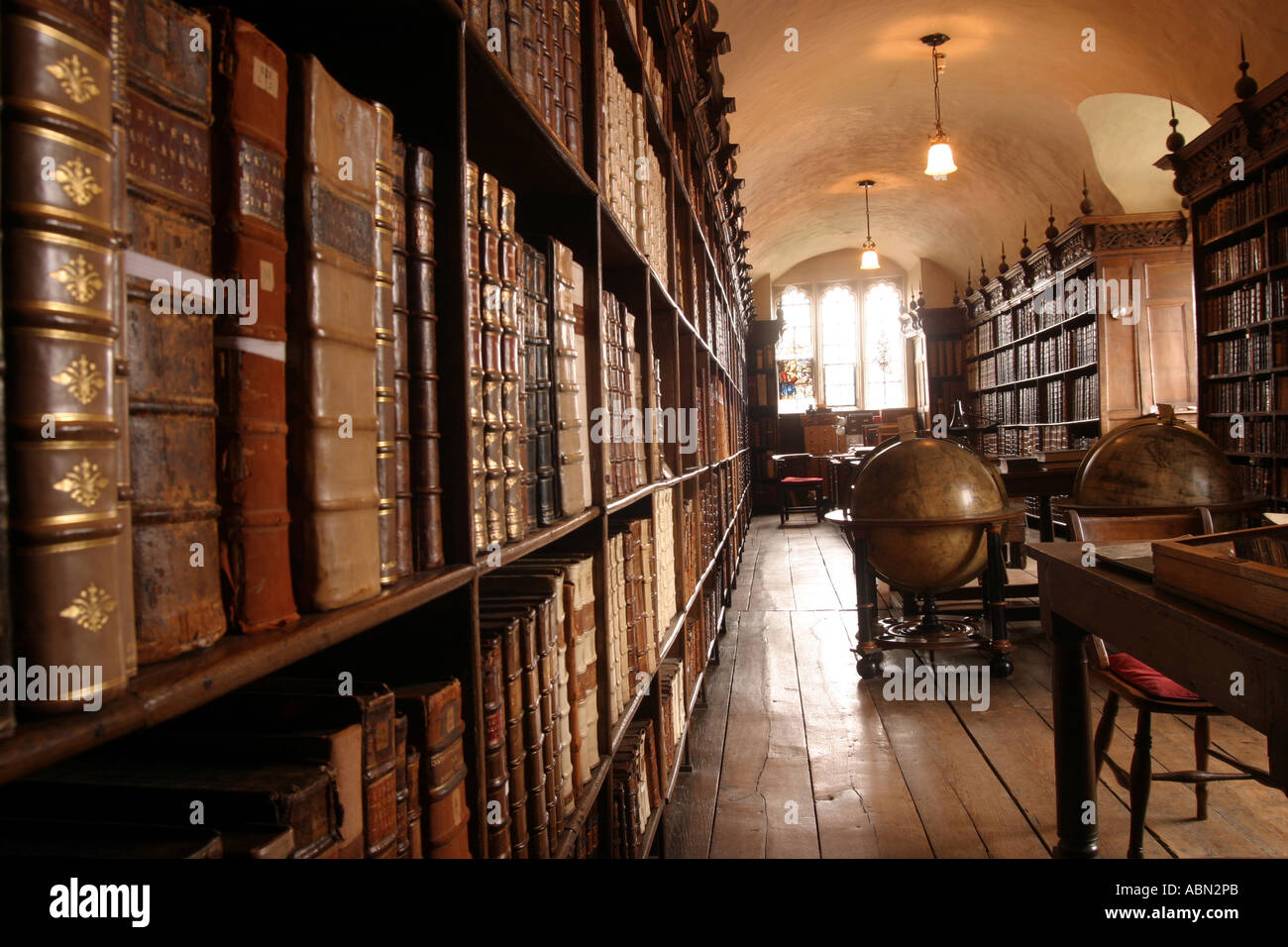 La cathédrale de Winchester Winchester Hampshire La Bibliothèque Morley Cette chambre a été construite après l'achèvement de la cathédrale et a été Banque D'Images