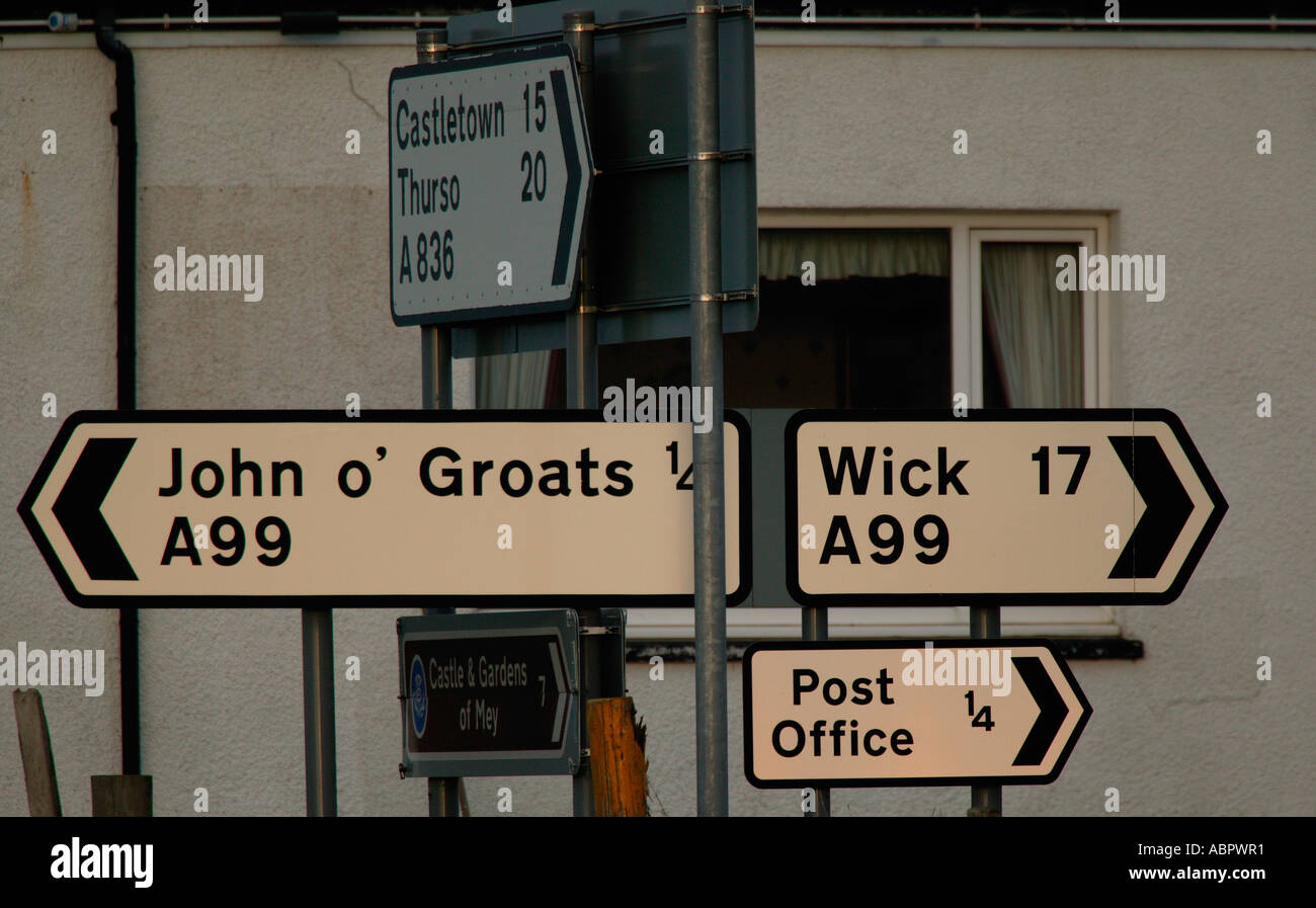 Panneaux de direction, Caithness, Highlands, Scotland UK Europe du Nord Banque D'Images