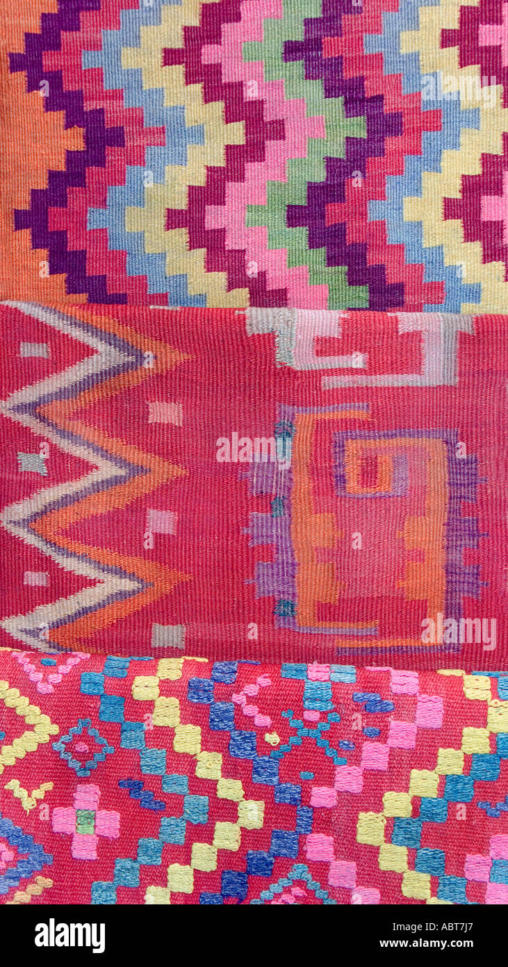 Eyedazzling Détails de couvertures en laine tissée de peuples quechua de Santiago del Estero dans la région du Chaco Argentine N Banque D'Images