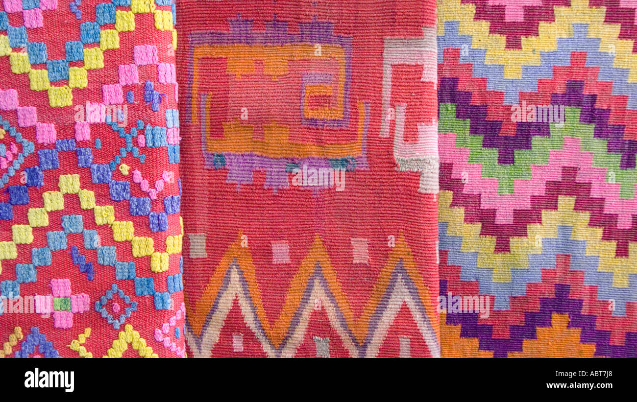 Eyedazzling Détails de couvertures en laine tissée de peuples quechua de Santiago del Estero dans la région du Chaco Argentine N Banque D'Images