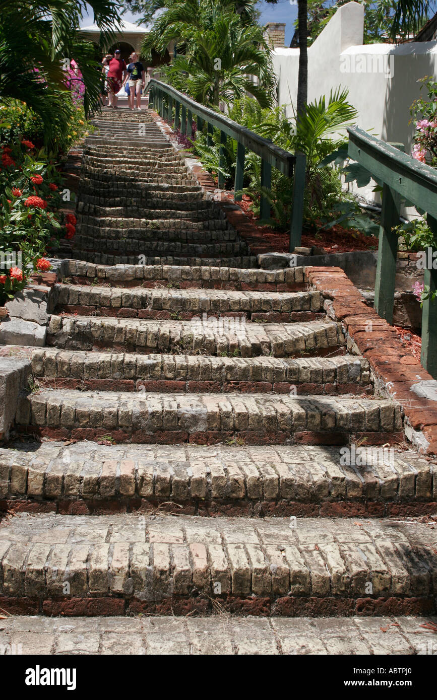 Îles Vierges,USVI,É.U.V.I.,eaux de la mer des Caraïbes eaux de l'océan Atlantique St. Thomas,Saint,Charlotte Amalie,Blackbeard's Hill,99 marches,voyages des visiteurs Banque D'Images