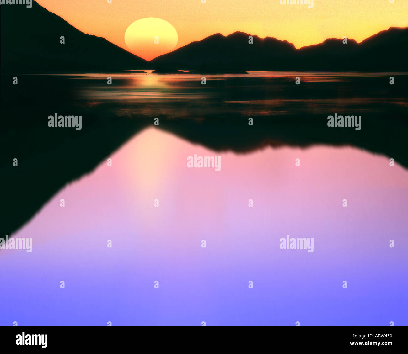 GB - Ecosse : Coucher de soleil sur le Loch Leven dans les Highlands à partir de pont de l'Europe Banque D'Images