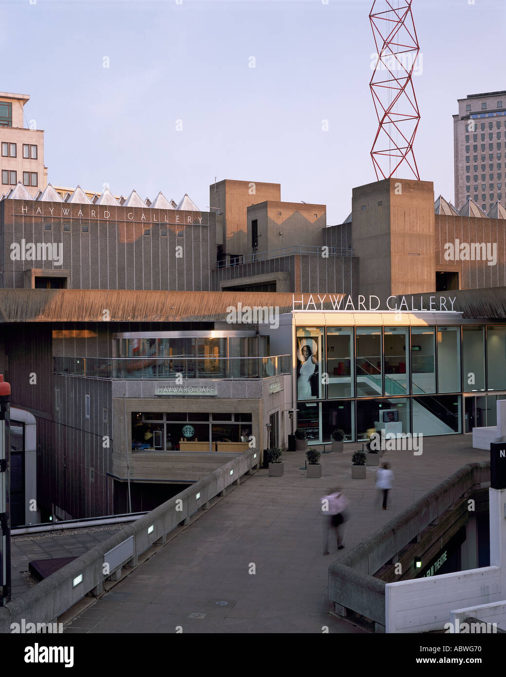 Les bâtiments de Londres, Hayward Gallery, Londres, entrée rénovée. Architecte : Sheppard Robson Banque D'Images