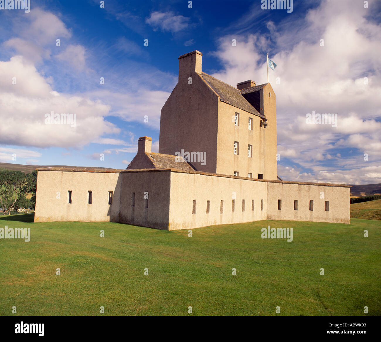 Corgarff Castle, Strathdon, Aberdeenshire. L'Écosse, au Royaume-Uni. Montrant la tour et la maison en forme de mur perimiter star Banque D'Images