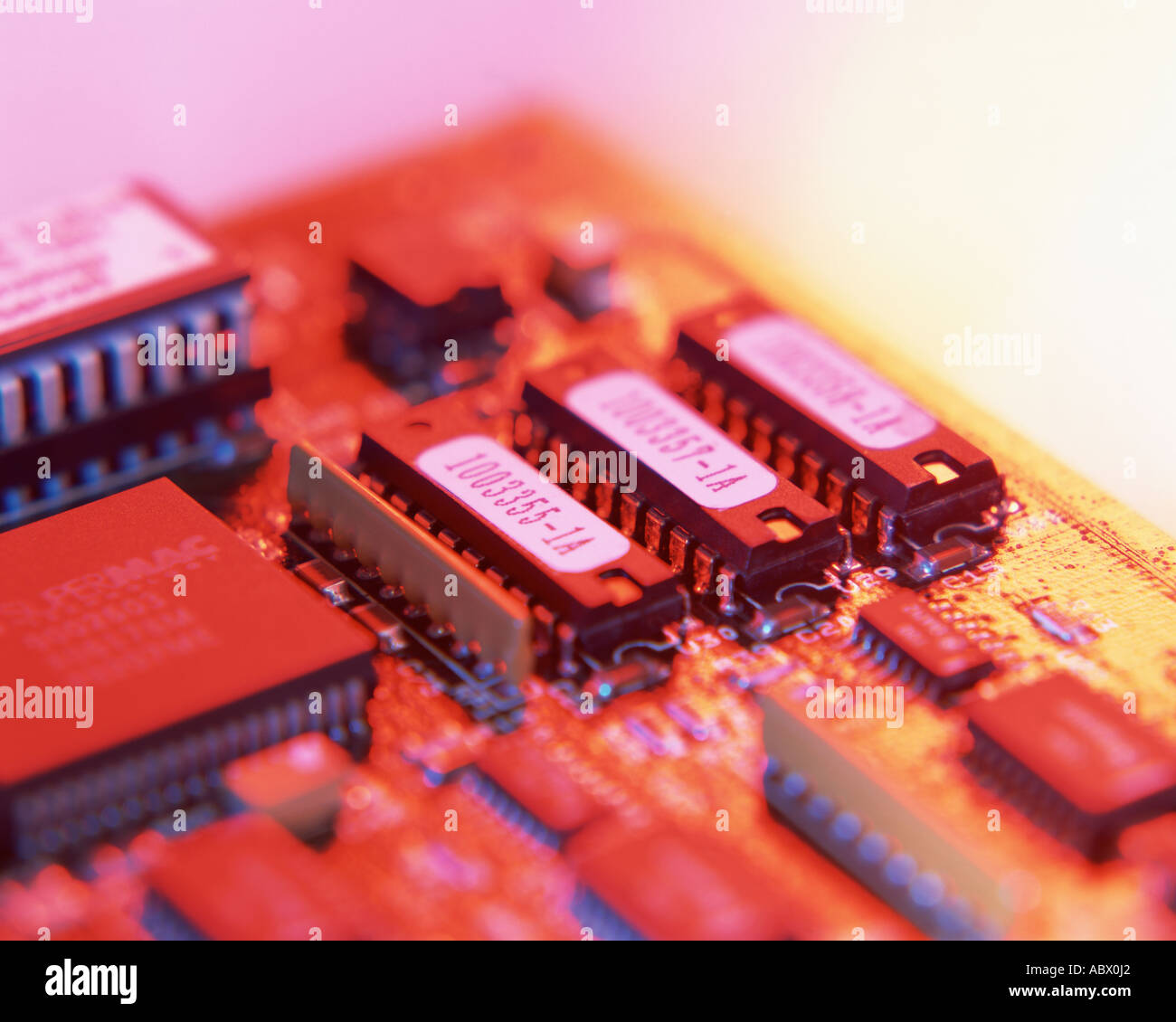 Petit groupe de circuit intégré sur une carte Banque D'Images