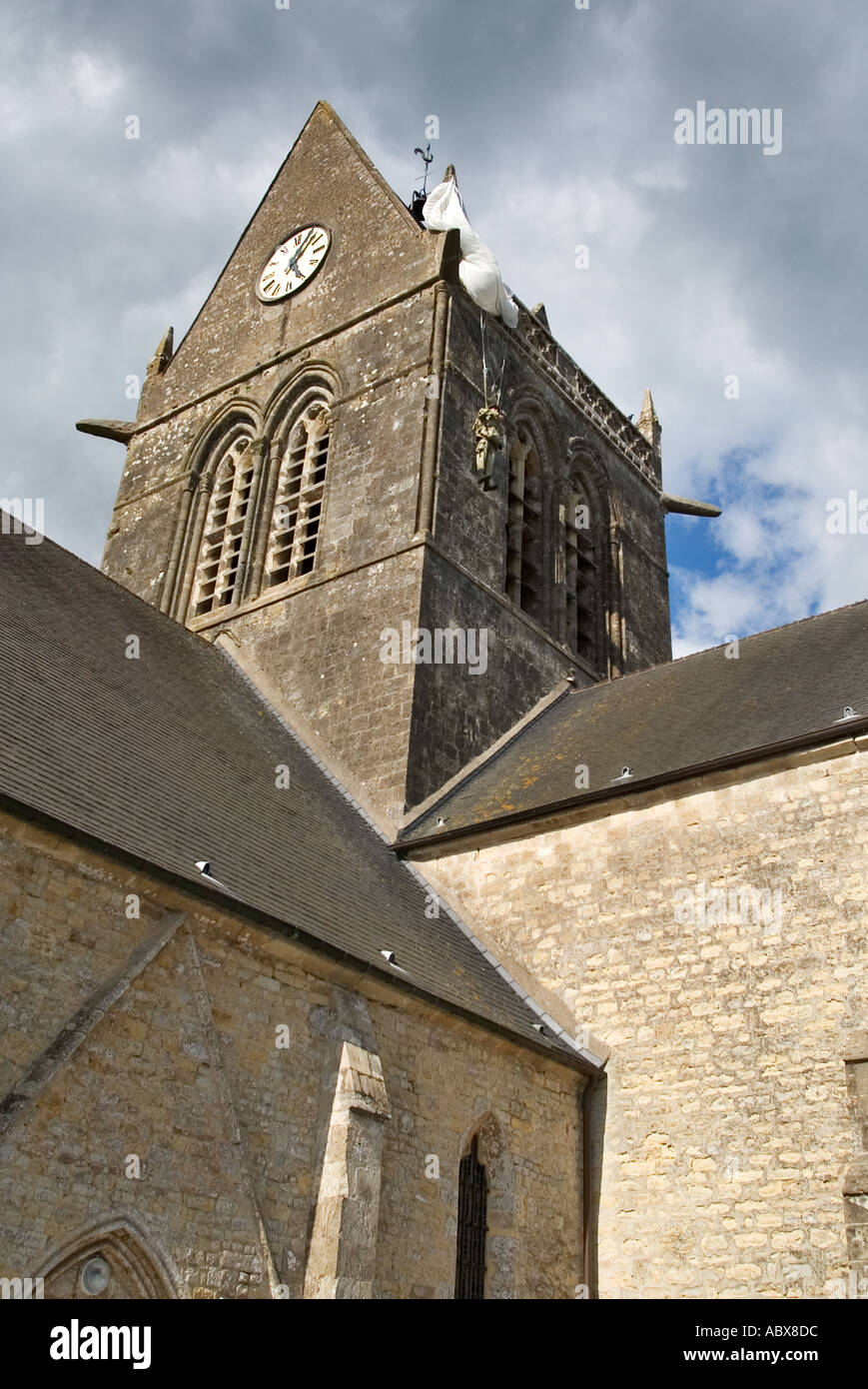 Modèle de John Steele Paratrooper USA 82nd Airborne sur le clocher de l