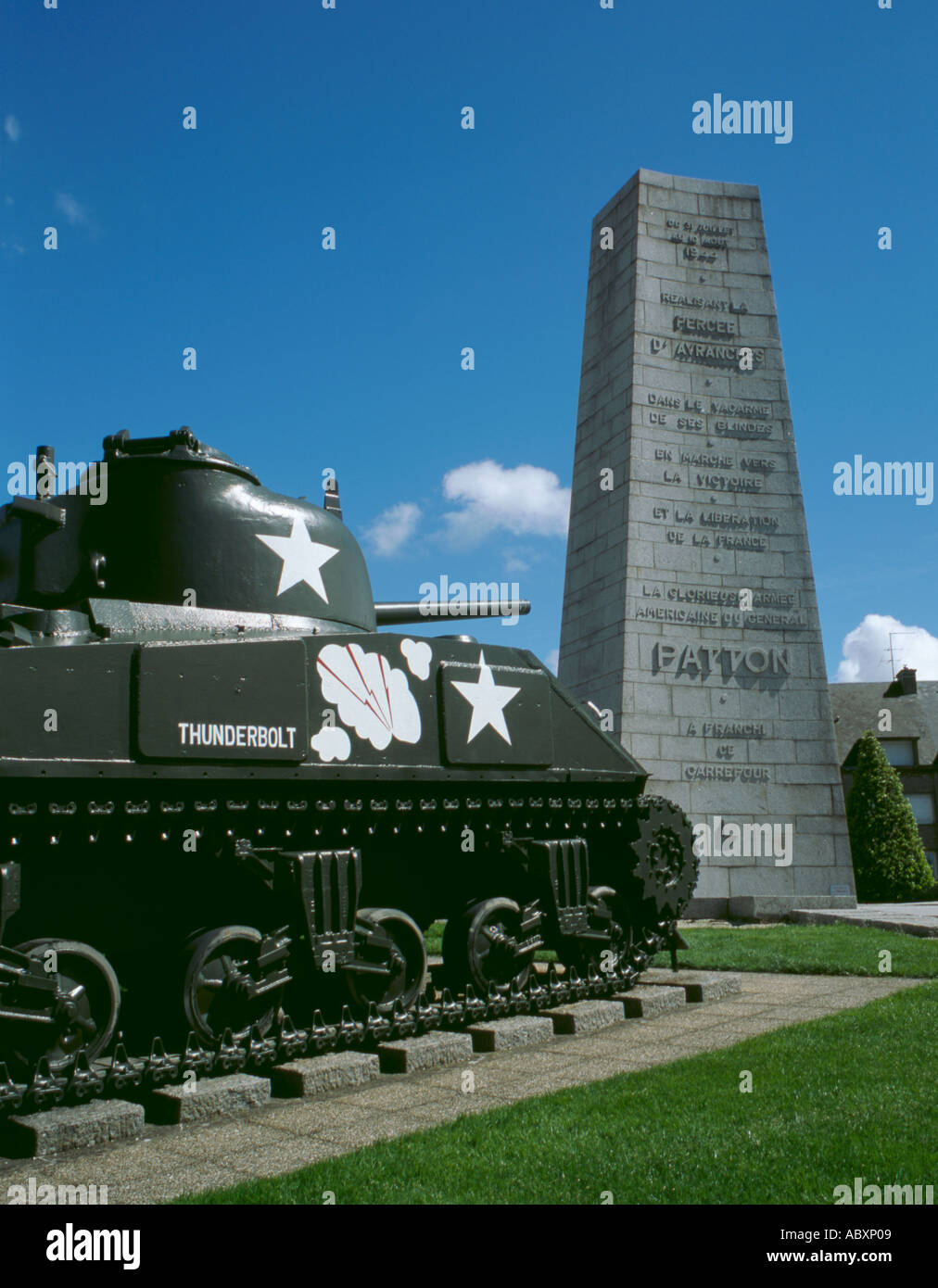 Réservoir et monument, place Patton, avranches, normandie (Normandie), France. Banque D'Images