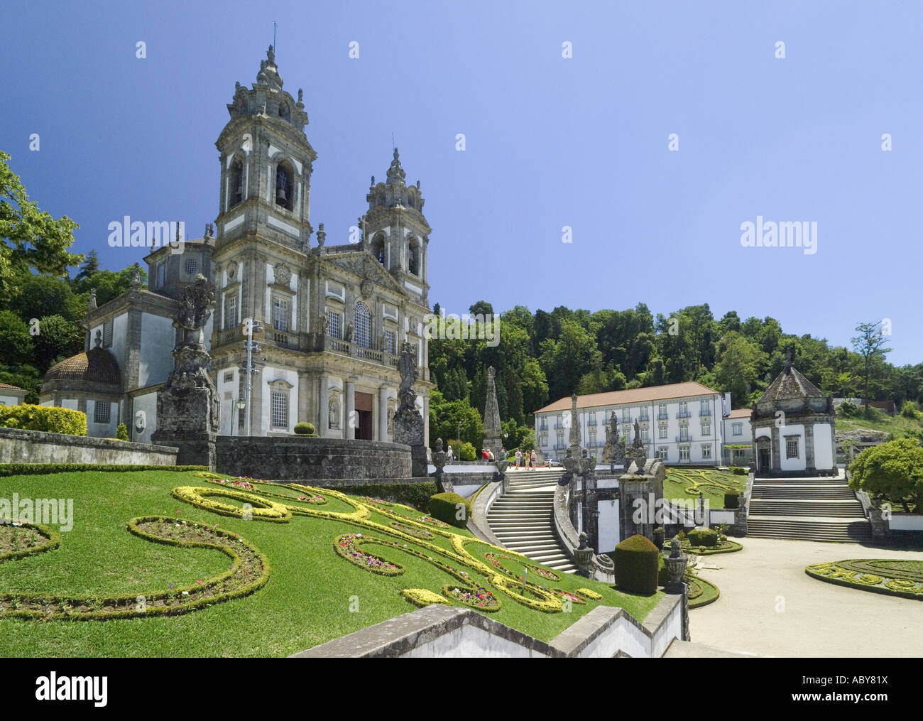 Le Portugal, le Minho, Braga, le sanctuaire de Bom Jesus, vu au gardens Banque D'Images