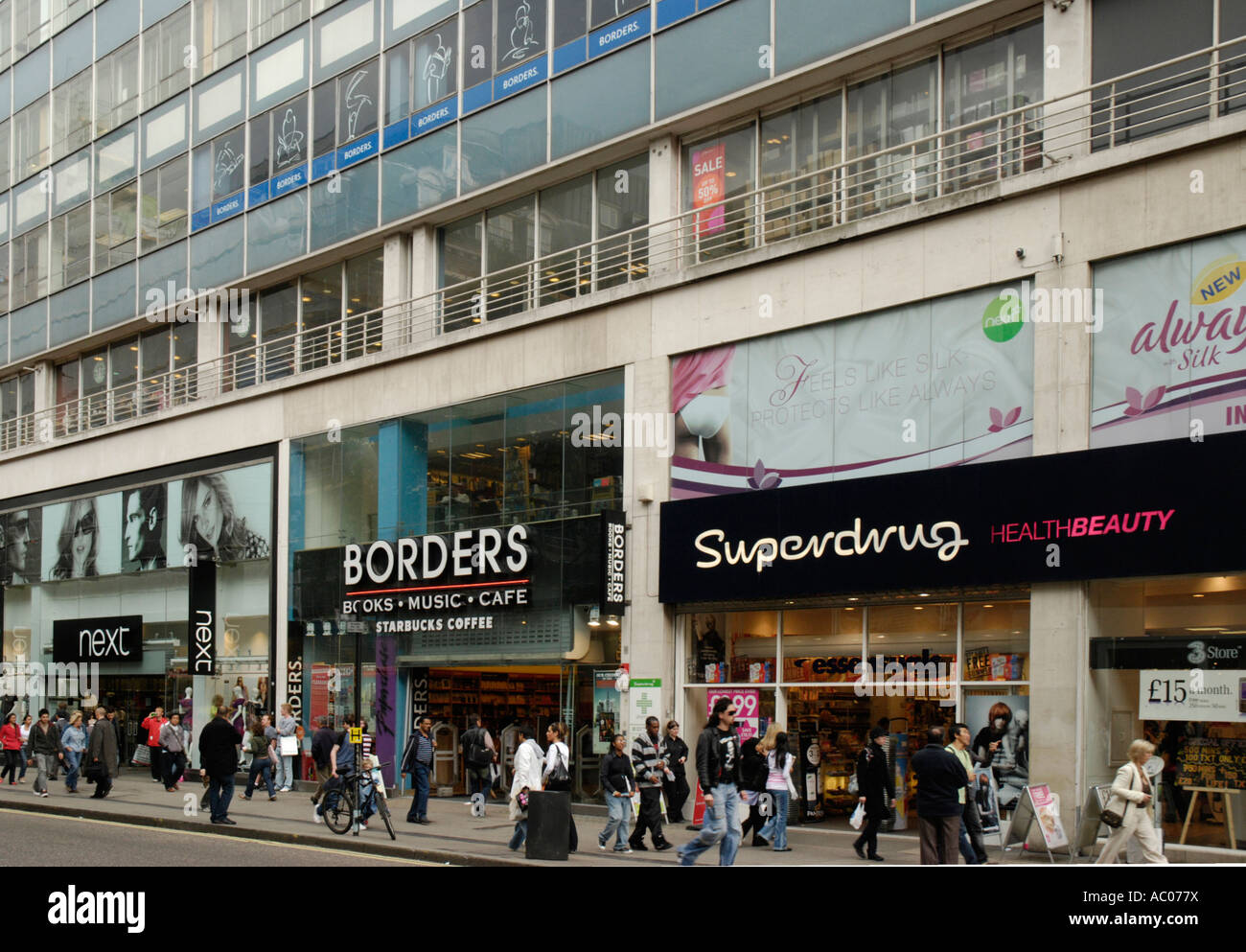 Des boutiques d'Oxford Street et de shoppers, Londres, Angleterre, RU, 2007 Banque D'Images