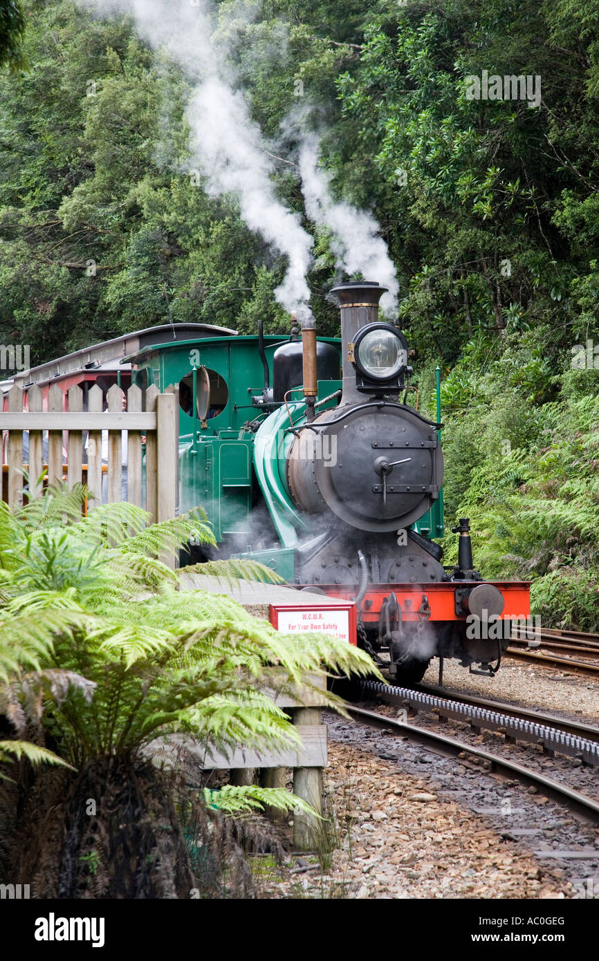 Le West Coast Wilderness Railway restauré entre Strahan et Queenstown basé sur le système Abt importés de Suisse Banque D'Images