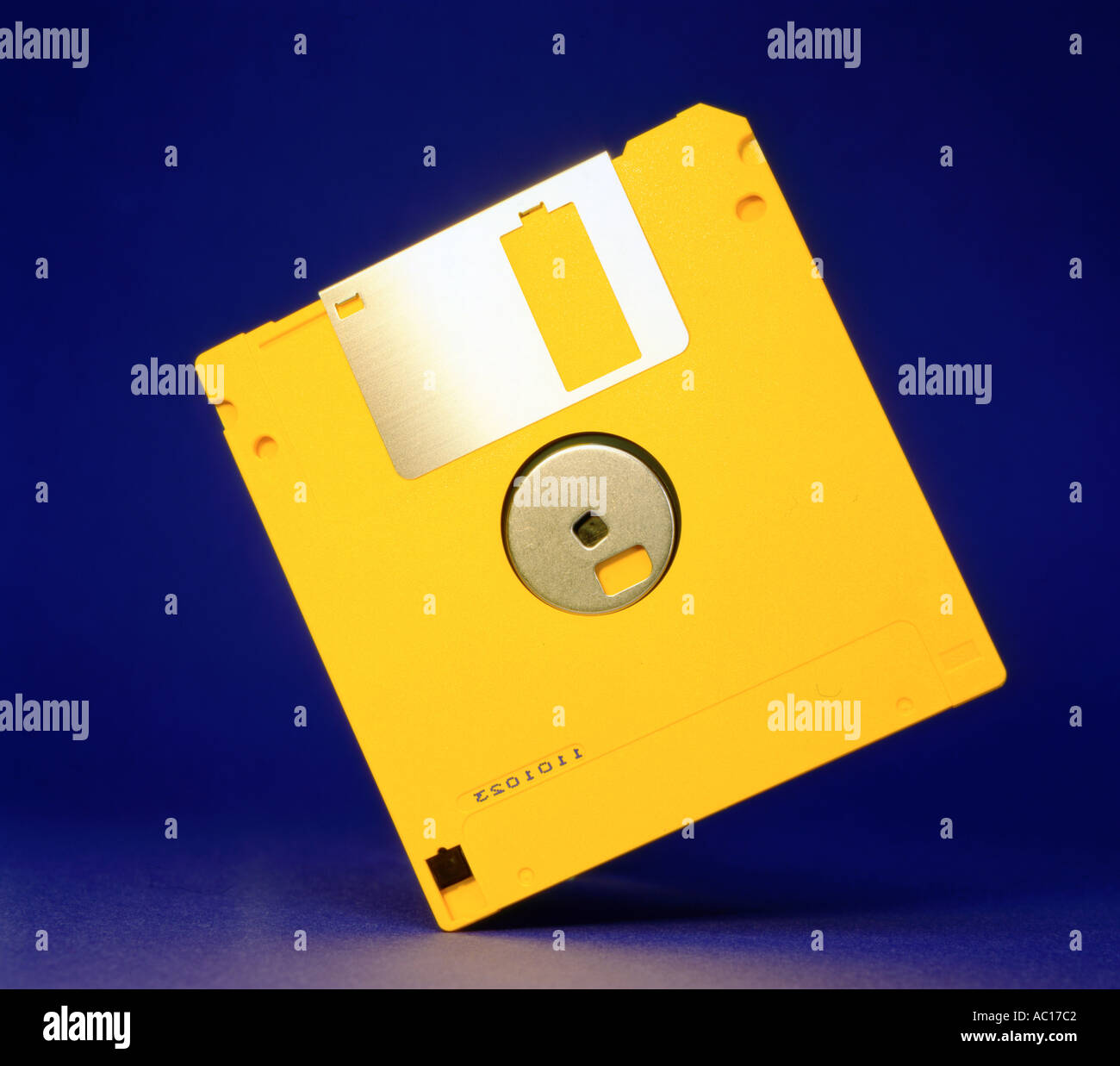Gelbe Computerdiskette ordinateur disquette disque jaune Banque D'Images