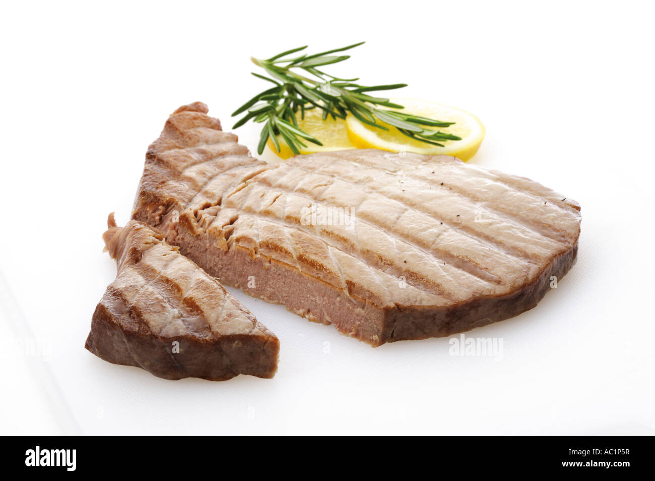 Steak de thon grillé, close-up Banque D'Images