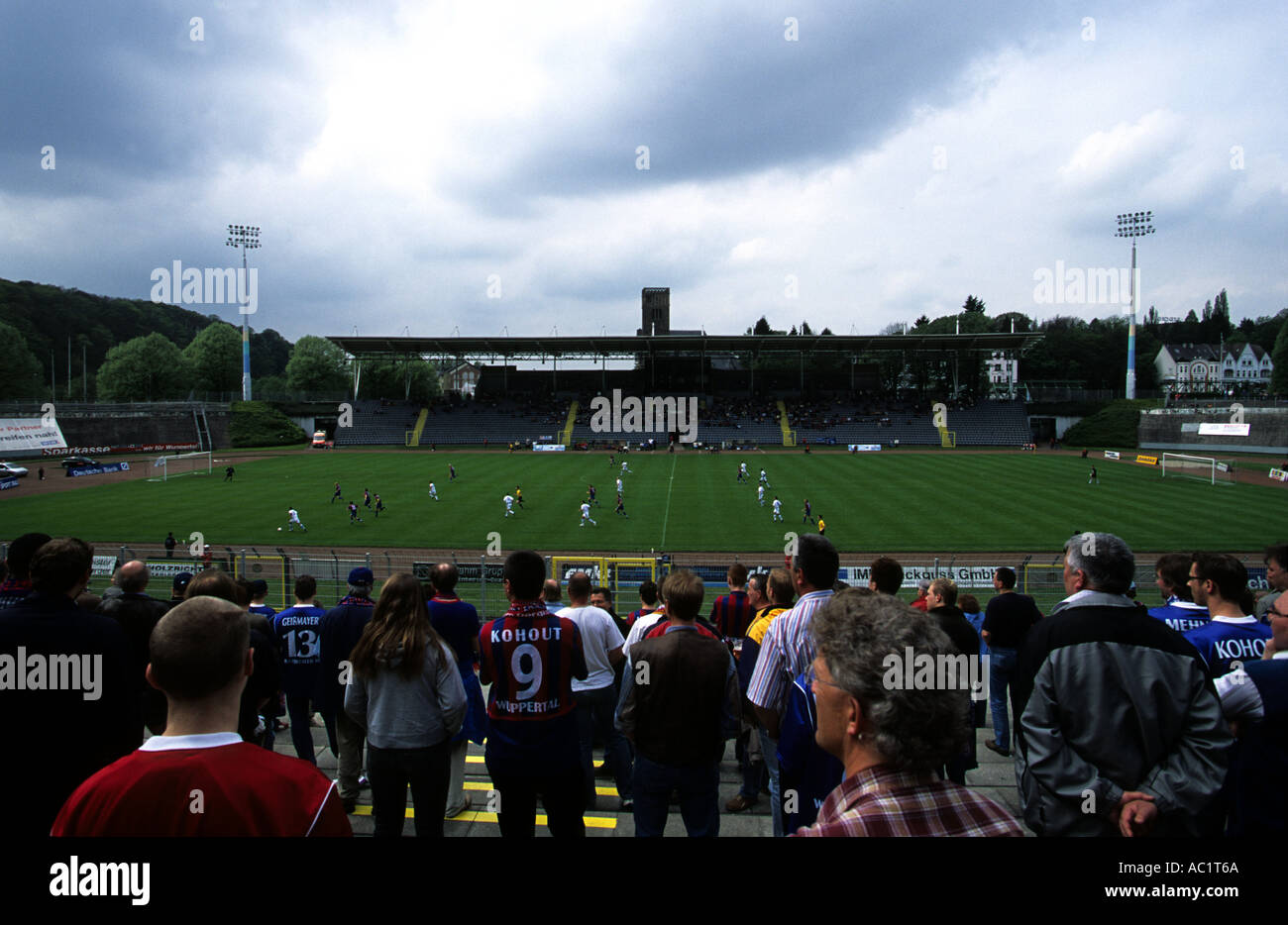 Match de football, Wuppertal, Rhénanie du Nord-Westphalie, Allemagne. Banque D'Images