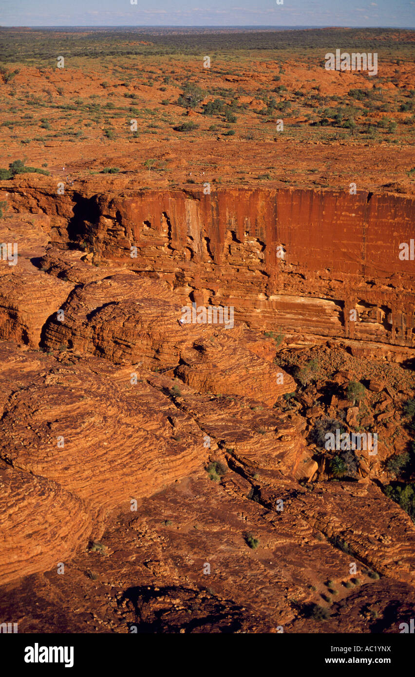 Grès et dômes, Kings Canyon (Watarrka National Park), Territoire du Nord, Australie, vertical, Banque D'Images