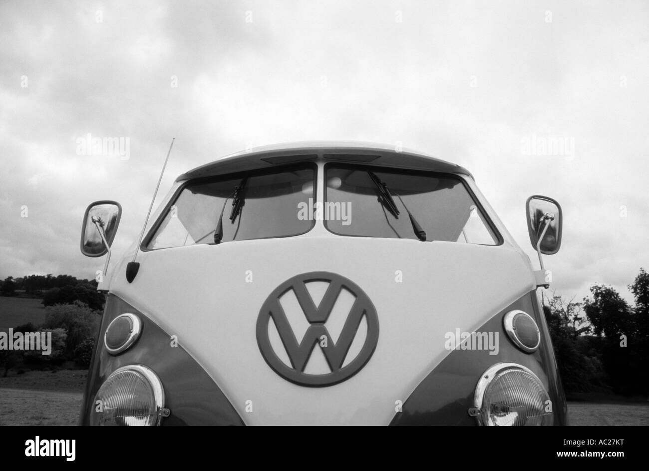 Volkswagen Kombi Split Screen. Le constructeur automobile allemand 1938 à ce jour Banque D'Images