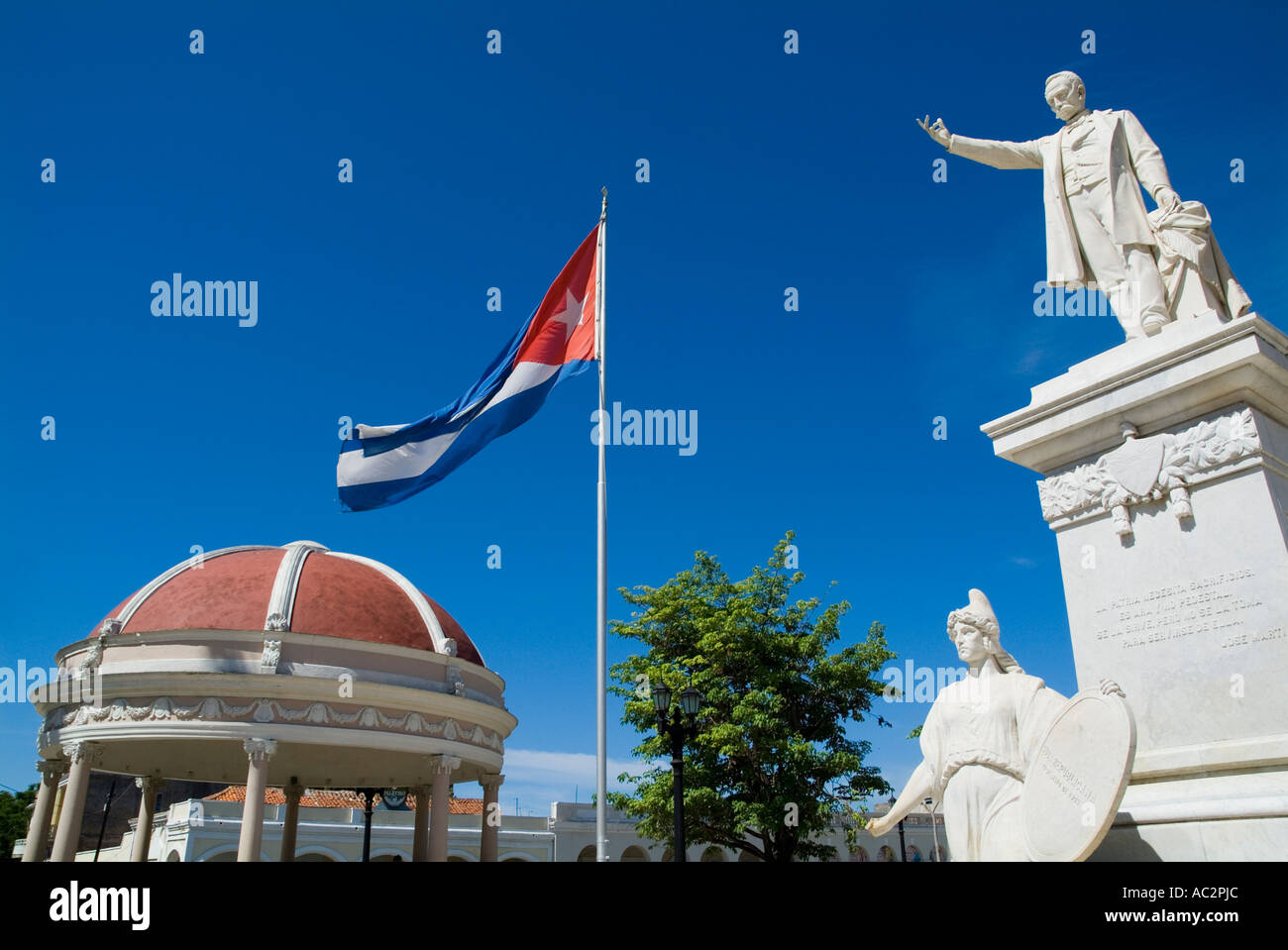 Des statues dans le Parque Jose Marti, Cienfuegos, Cuba. Banque D'Images