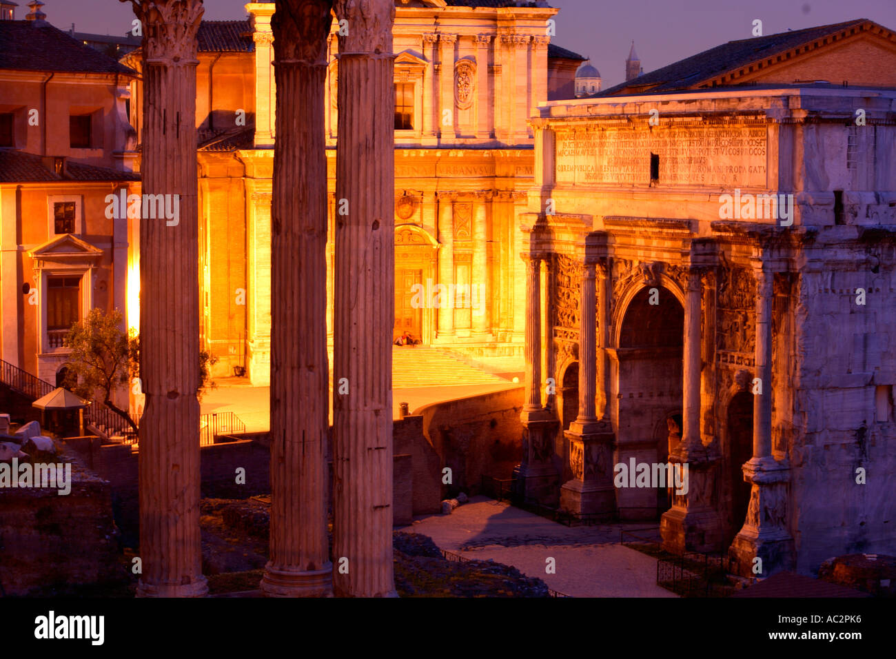 La photographie de voyage Italie Rome Rom vue sur le forum romain Roma Piazza del Campidoglio Tabularium Capitol Hill Banque D'Images
