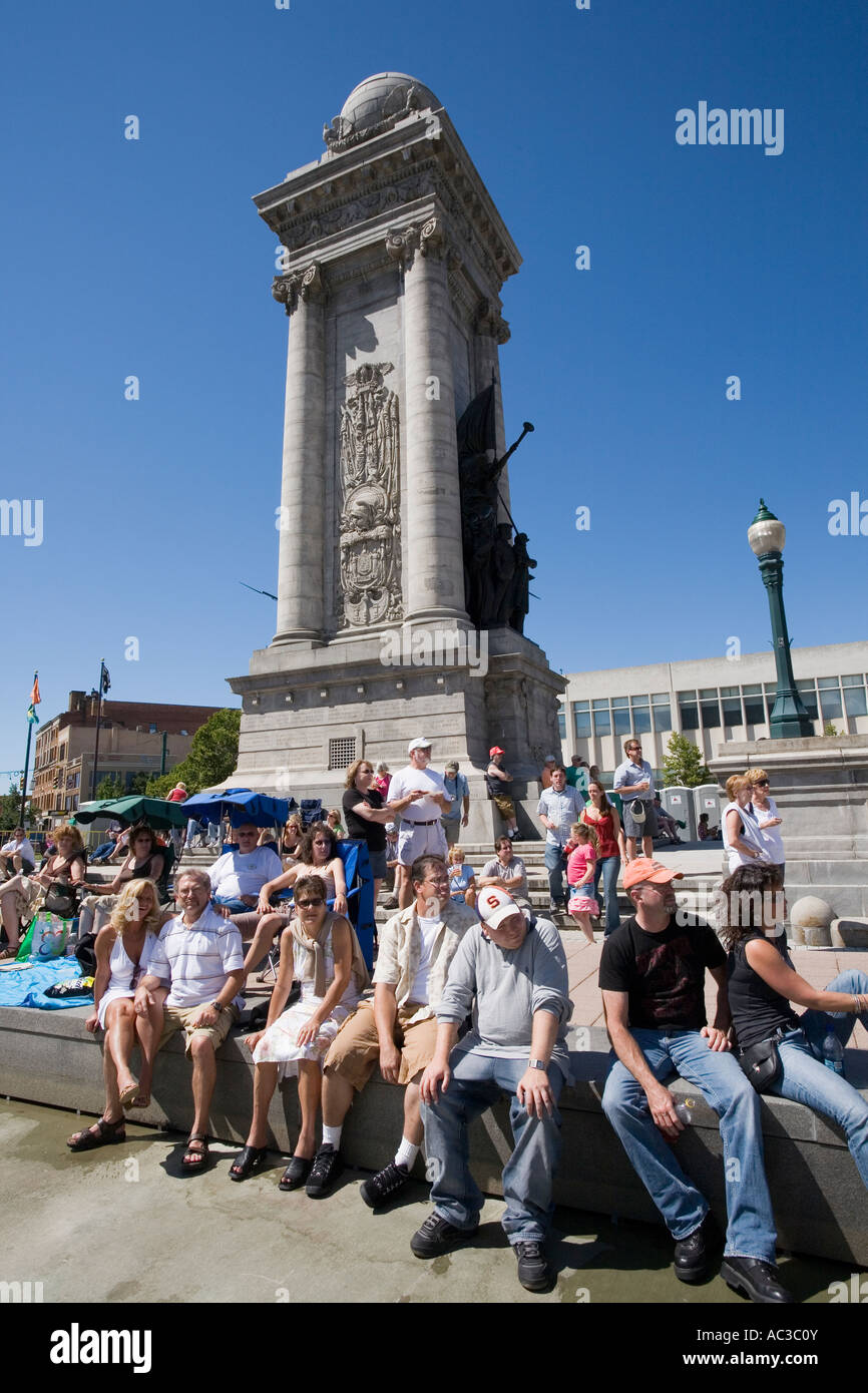 L'État de New York annuel Blues Festival Clinton Square Monument aux soldats et marins Syracuse New York Banque D'Images