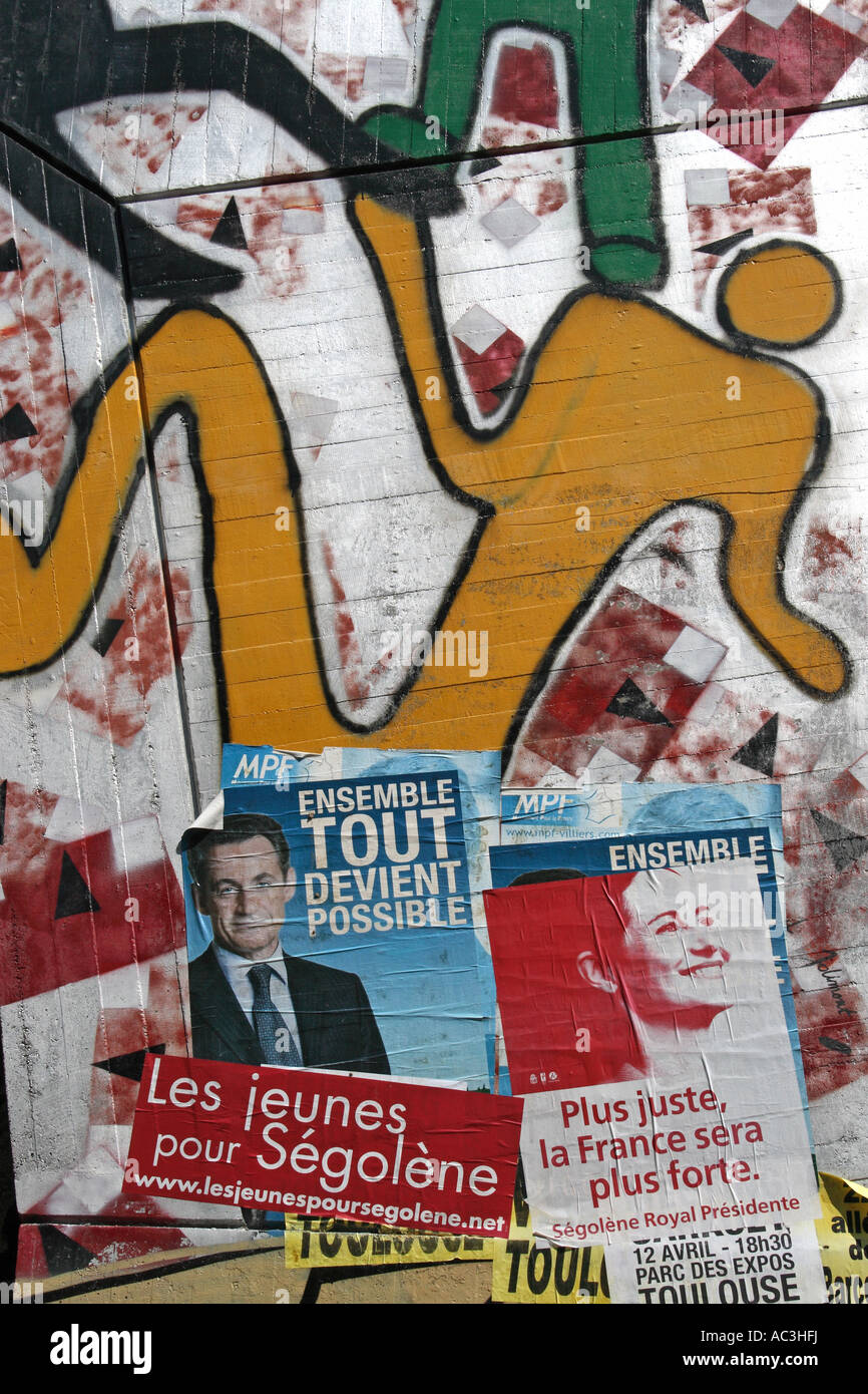 Les affiches de la campagne électorale et Graffiti Banque D'Images