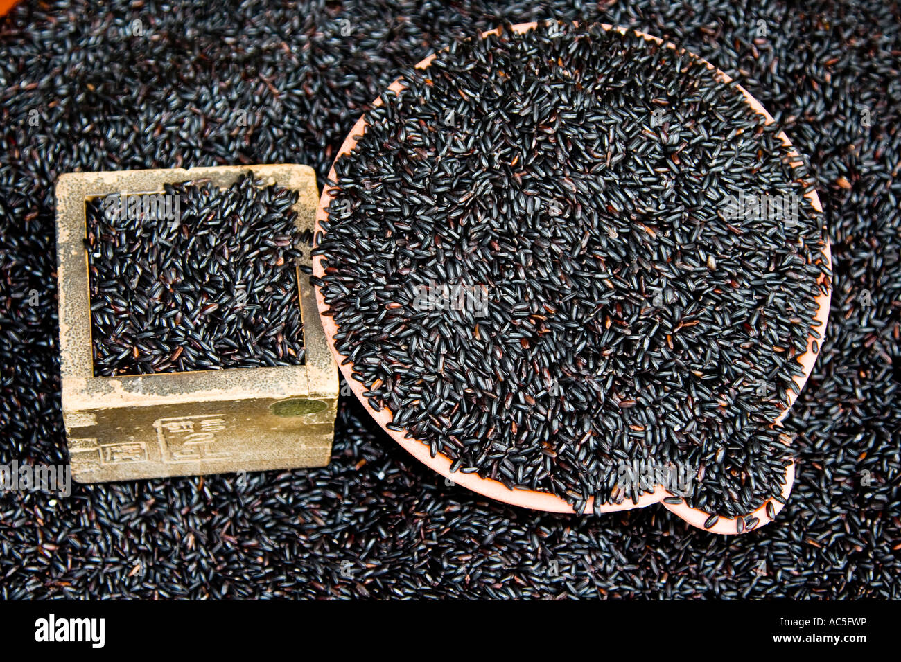 Riz Long grain sain noir sur le marché de la Corée du Sud de la Province ne Chungcheongbuk Banque D'Images